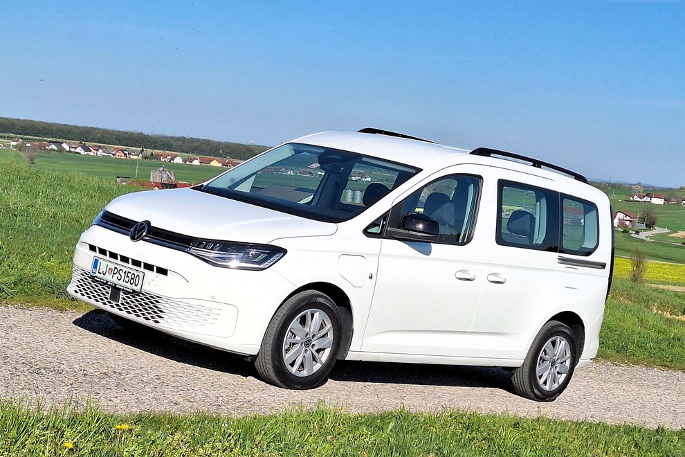 Test: Volkswagen Caddy Life 1.6 DSG eHybrid - Multipraktik z dvojnim srcem