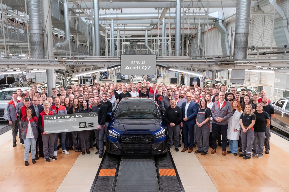 Pri štirih krogih dvojno slovo in napovedi novincev električne dobe