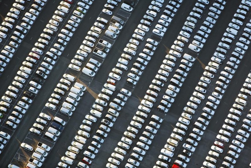 parkirisce avtomobili kitajska elektricna vozila baterije tehnologija napredek tezave