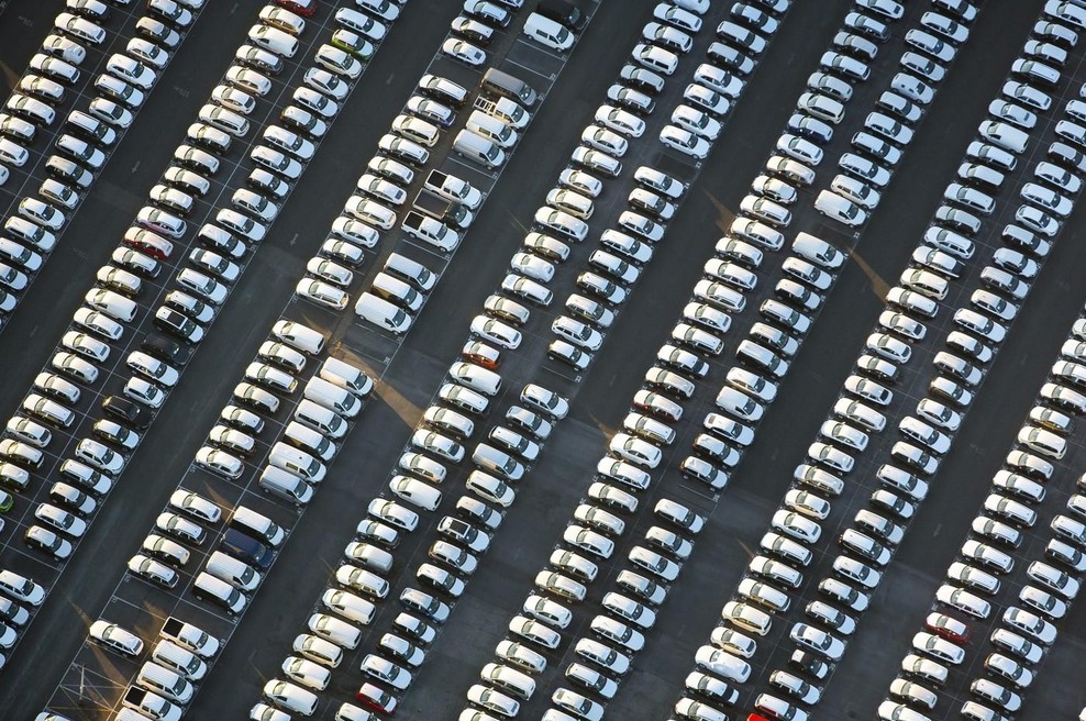 Kitajci na parkiriščih kopičijo leto, dve stara vozila: to so prava pokopališča avtomobilov, za katerimi se skriva takšna resnica (foto: Profimedia)