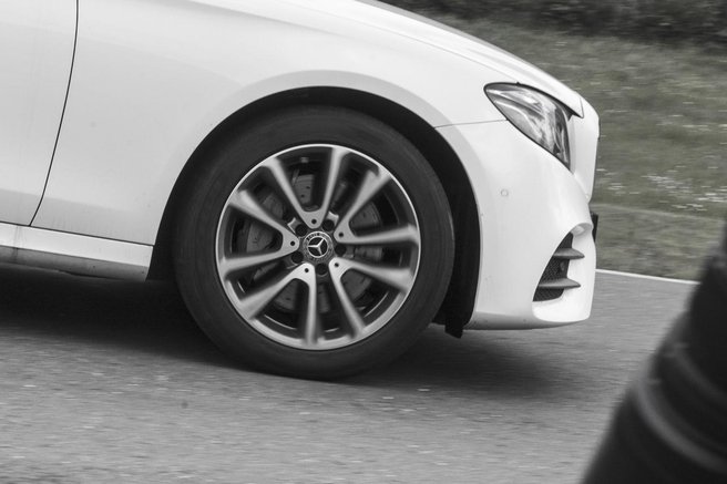 mercedes benz dobicek kriza denar gospodarstvo izkaz nemcija uradno