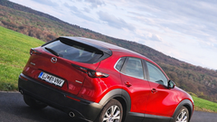 
                                                         Test: Mazda CX-30 e-Skyactiv G 140 Homura - Več je lahko tudi manj in to ni nujno slabo