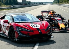 Formula 1 diši tudi kitajskim avtomobilskim proizvajalcem, prvi že trka na vrata