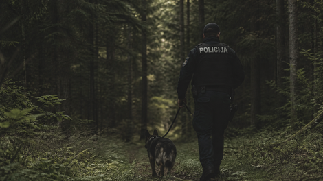 policija pes slovenija nesreca gorenjska kranj poskodovanec oseba iskanje