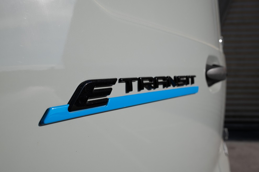 Ford E-Transit Courier