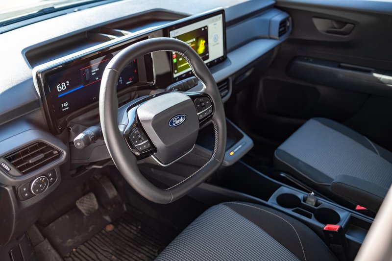 Ford E-Transit Courier