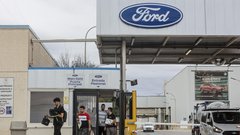 Kitajci se bodo (spet) izognili carinam, pomagal pa jim bo Ford