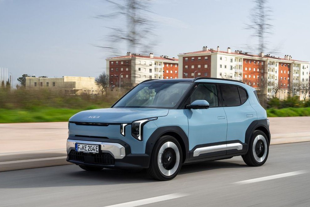 Kia EV2