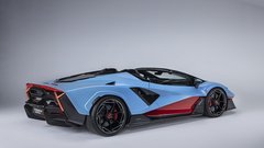 
                                                         Lamborghini Fenomeno Roadster