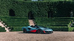 
                                                         Lamborghini Fenomeno Roadster