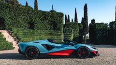 
                                                         Lamborghini Fenomeno Roadster