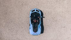 
                                                         Lamborghini Fenomeno Roadster