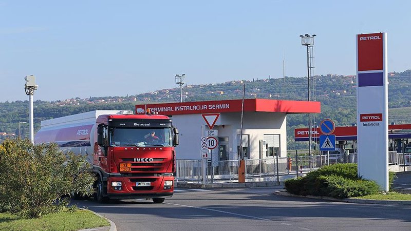 Realnost ali pravljica: z bencinom drugega ponudnika prevozimo več kilometrov