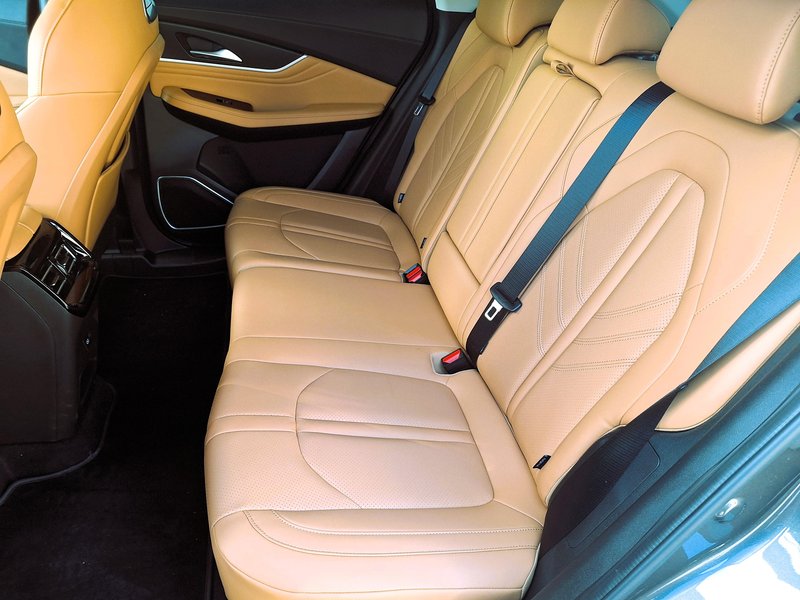 Test: Dongfeng Forthing T5 Evo – Začetek je bil obetaven, potem pa…