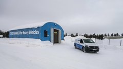 
                                                         Ledeni laboratorij avtomobilske prihodnosti na severu Švedske