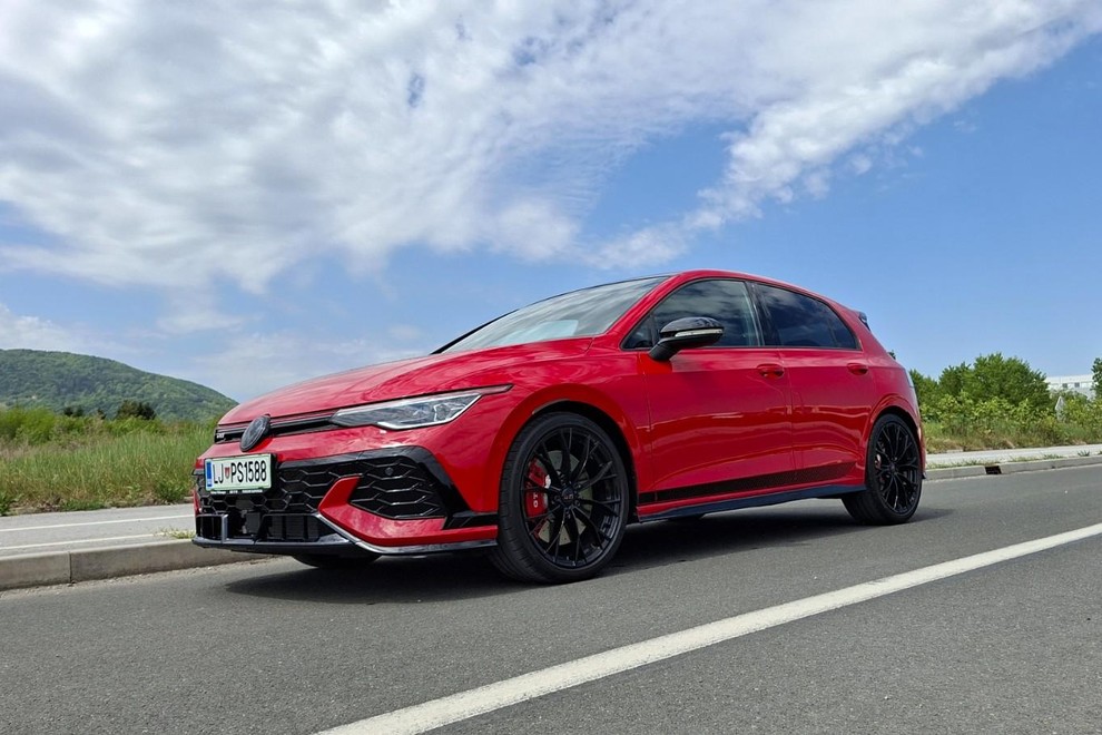 Test: Volkswagen Golf GTI Edition 50 - Slavospev legendarnemu imenu (ki menda ni niti labodji spev)