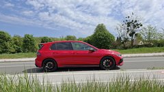 
                                                         Test: Volkswagen Golf GTI Edition 50 - Slavospev legendarnemu imenu (ki menda ni niti labodji spev)