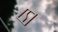
                                                         Zeekr 001 Privilage