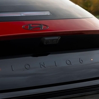 Novo v Sloveniji: (prenovljeni) Hyundai Ioniq 6 – Zdaj se šopiri tudi s športnostjo