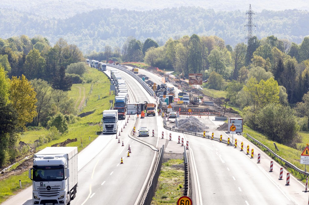 Povečanje nesreč na avtocestnih deloviščih - inšpektorat s prstom kaže na ... (foto: Valter Leban/BoBo)