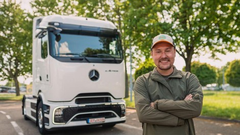 V 80 dneh, pardon, z 80 polnjenji električnega tovornjaka okoli sveta