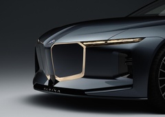 Prva Alpina izpod BMW-jevih rok pravi "ne hvala" elektriki. To so vtaknili pod motorni pokrov