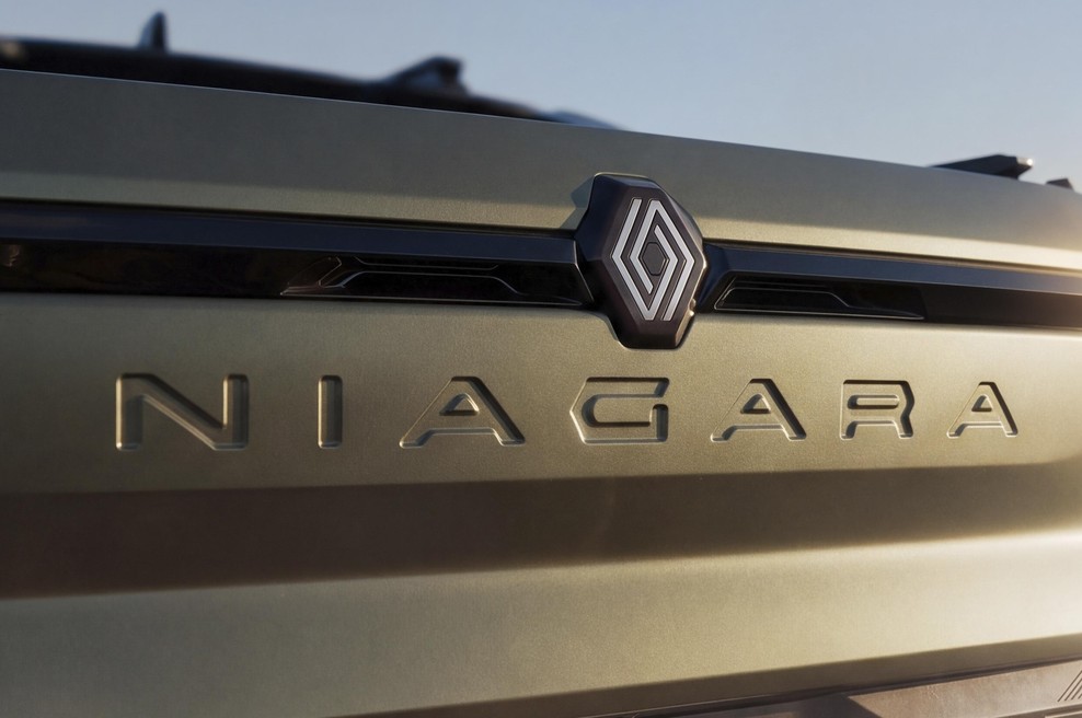 To je ime novega Renaultovega "pick-upa". Preverite, kje in kdaj bo na voljo (foto: Renault)