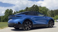
                                                         Alpine A390