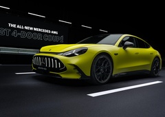 Predstavitev: Mercedes-AMG. GT (4-vratni) - Zvezda s preko 1000 "konjskimi močmi"