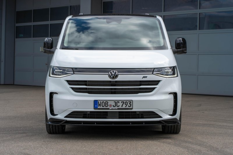 Športne začimbe in velika kolesa za Volkswagnova dostavnika