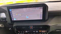 
                                                         Test: Toyota Land Cruiser 2.8 D-4D MHEV Executive – Šminka na izklesanem obrazu