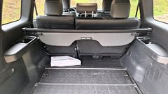 
                                                         Test: Toyota Land Cruiser 2.8 D-4D MHEV Executive – Šminka na izklesanem obrazu