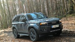 
                                                         Test: Toyota Land Cruiser 2.8 D-4D MHEV Executive – Šminka na izklesanem obrazu