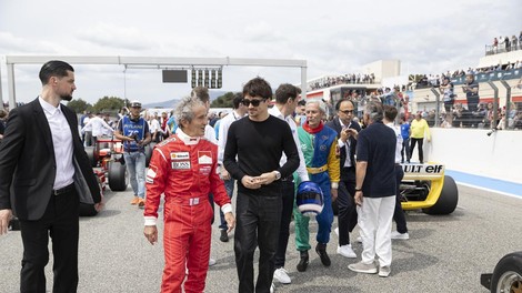 Svetovni prvak formule 1 napaden in oropan v lastnem domu. To je storil takoj po incidentu