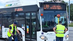 
                                                         Na cesti za vsakldanji kruh, na poligonu za naslove državnih prvakov