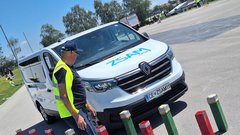 
                                                         Na cesti za vsakldanji kruh, na poligonu za naslove državnih prvakov