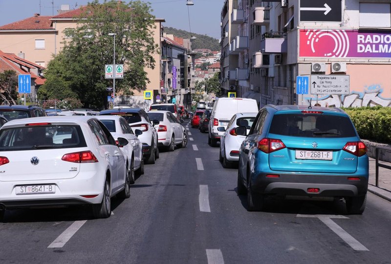 Naši sosedje so besni. Turistov jim ne manjka, a pri njih jih moti ena specifična stvar