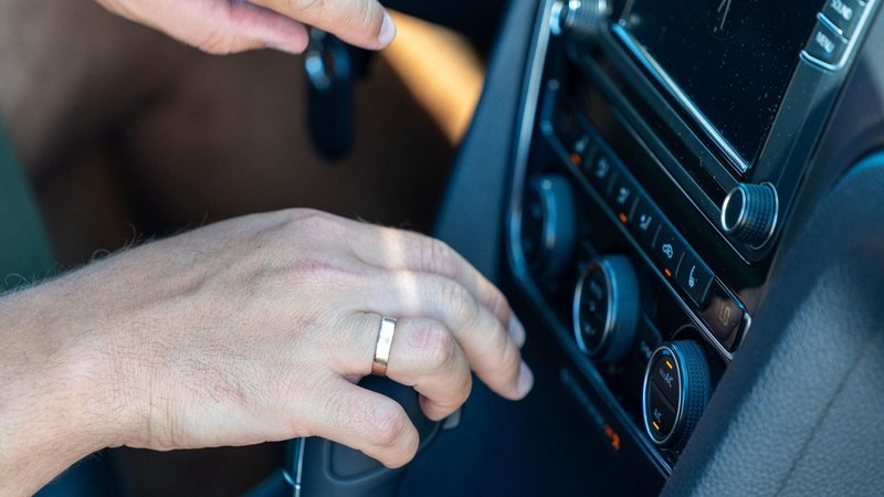 Za volanom v vročem poletju: voziti s hladno glavo je lažje in tudi bolj varno
