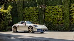 
                                                         Porsche 911 - Svet igrač
