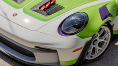 
                                                         Porsche 911 - Svet igrač