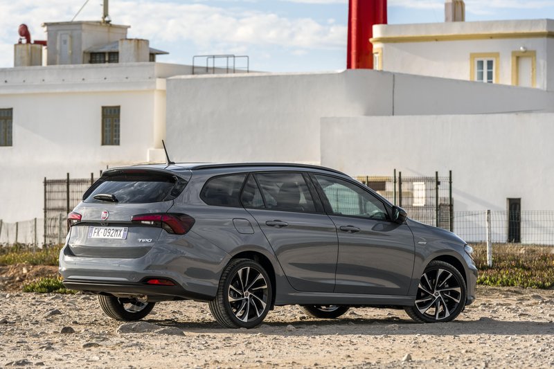 Fiat Tipo zapušča avtomobilsko prizorišče, a za njim ne bo ostala praznina
