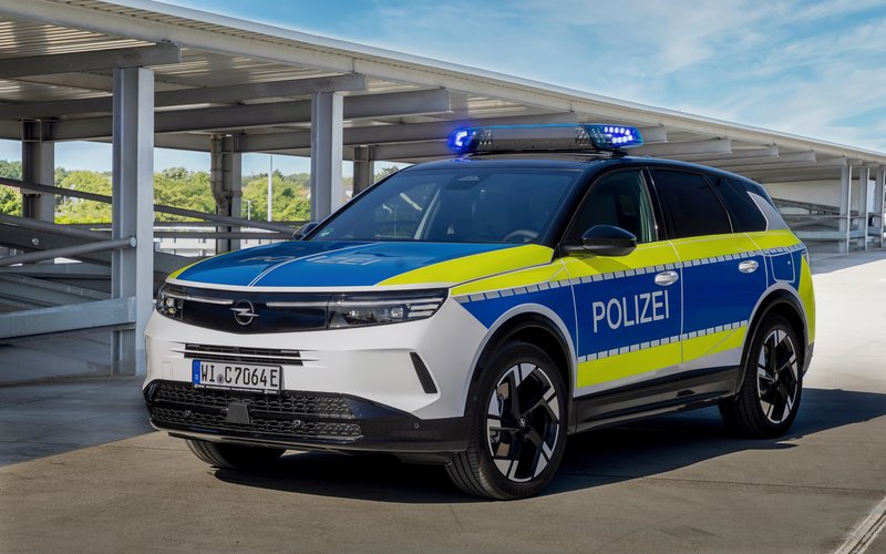 Pri nemški policiji so izbrali nove (hibridne) operativne sodelavce