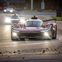 Ferrarijeva prevlada končana. Na vrhu znova Japonci