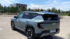 Novo v Sloveniji: Kia EV5 – Lasten recept za vstop med družinske električne križance