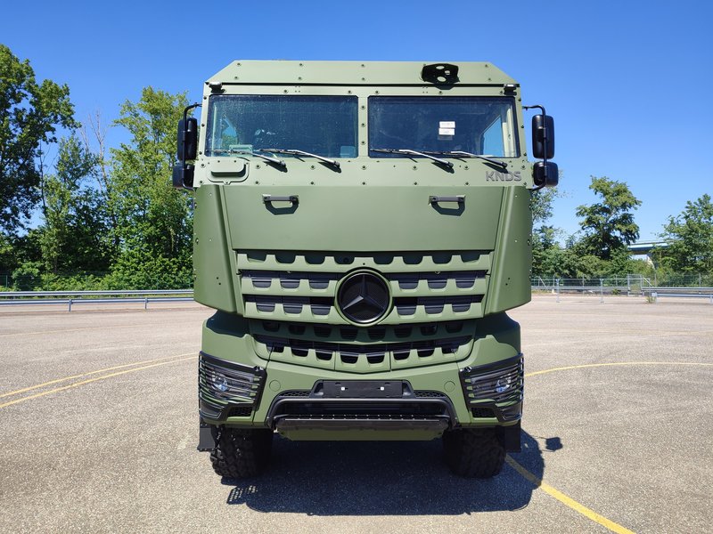 Tudi Daimler Truck si obeta dober posel s krepitvijo proizvodnje vojaških vozil