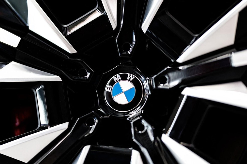 Pozabite na vse, kar ste vedeli o električnih avtomobilih: BMW pripravlja pravo zverino, zaradi katere bo vse drugače (foto: Profimedia)