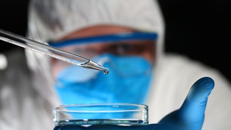 svica laboratorij gorivo prihodnost promet avtomobili bencin  dizel motorji voznja