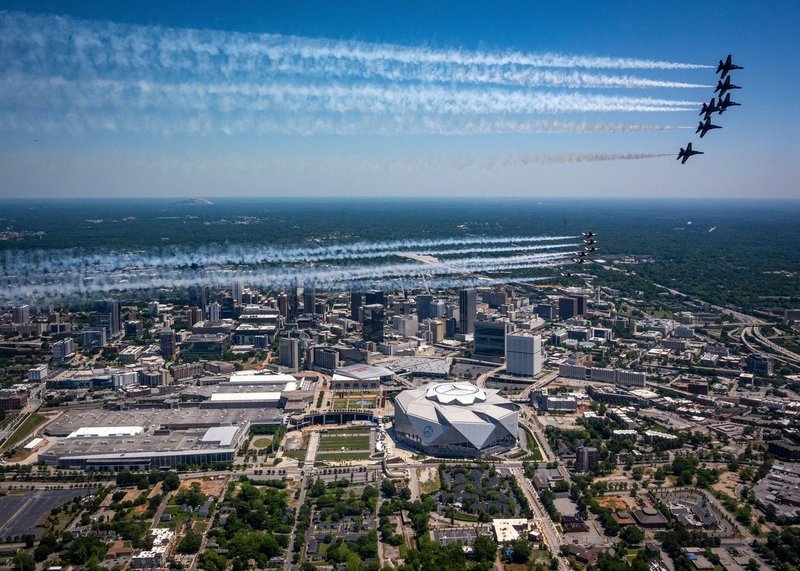 mercedes benz stadium atlanta sport nogomet ime stadion osupljivo arhitektura zda