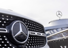 Danes se ves svet čudi tej umetniji: Mercedes-Benz ostaja skrivnosten, vsi pa trdijo, da je v to vložil kar 324 milijonov!