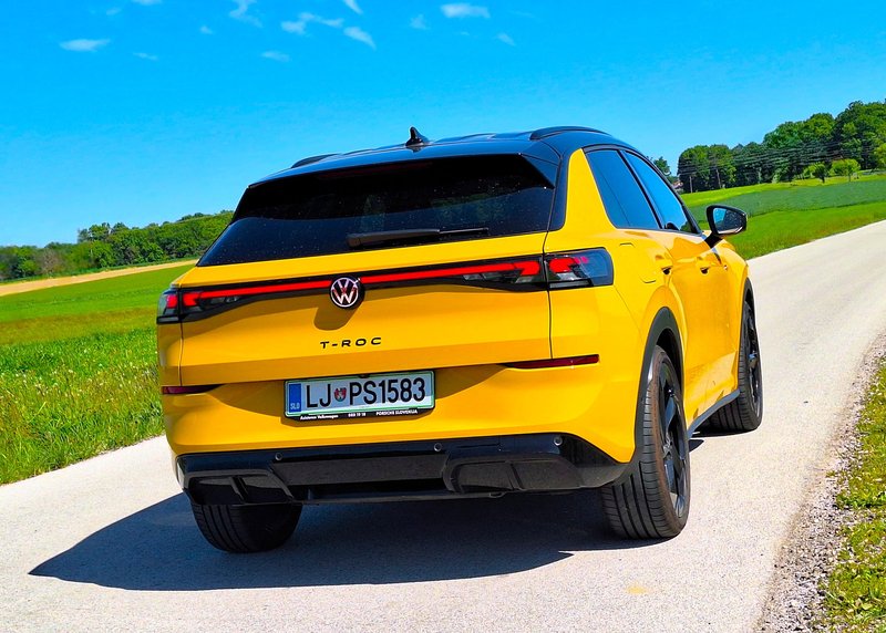 Test: VW T-Roc 1.5 eTSI R-Line – Najresnejši kandidat za glavno vlogo